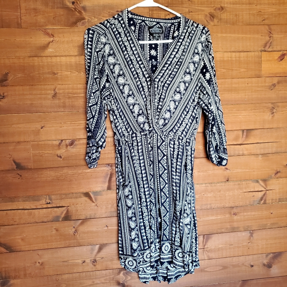 Angie long sleeve dress